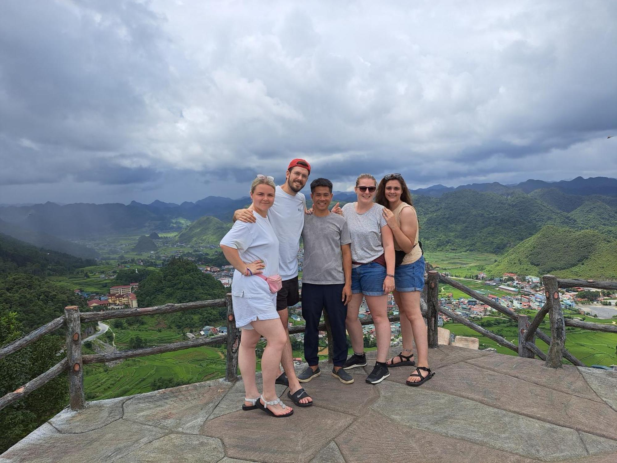 Homestay Field - Bungalow, Ha Giang Loop Tour, Motorbikes Rental Ngoại thất bức ảnh