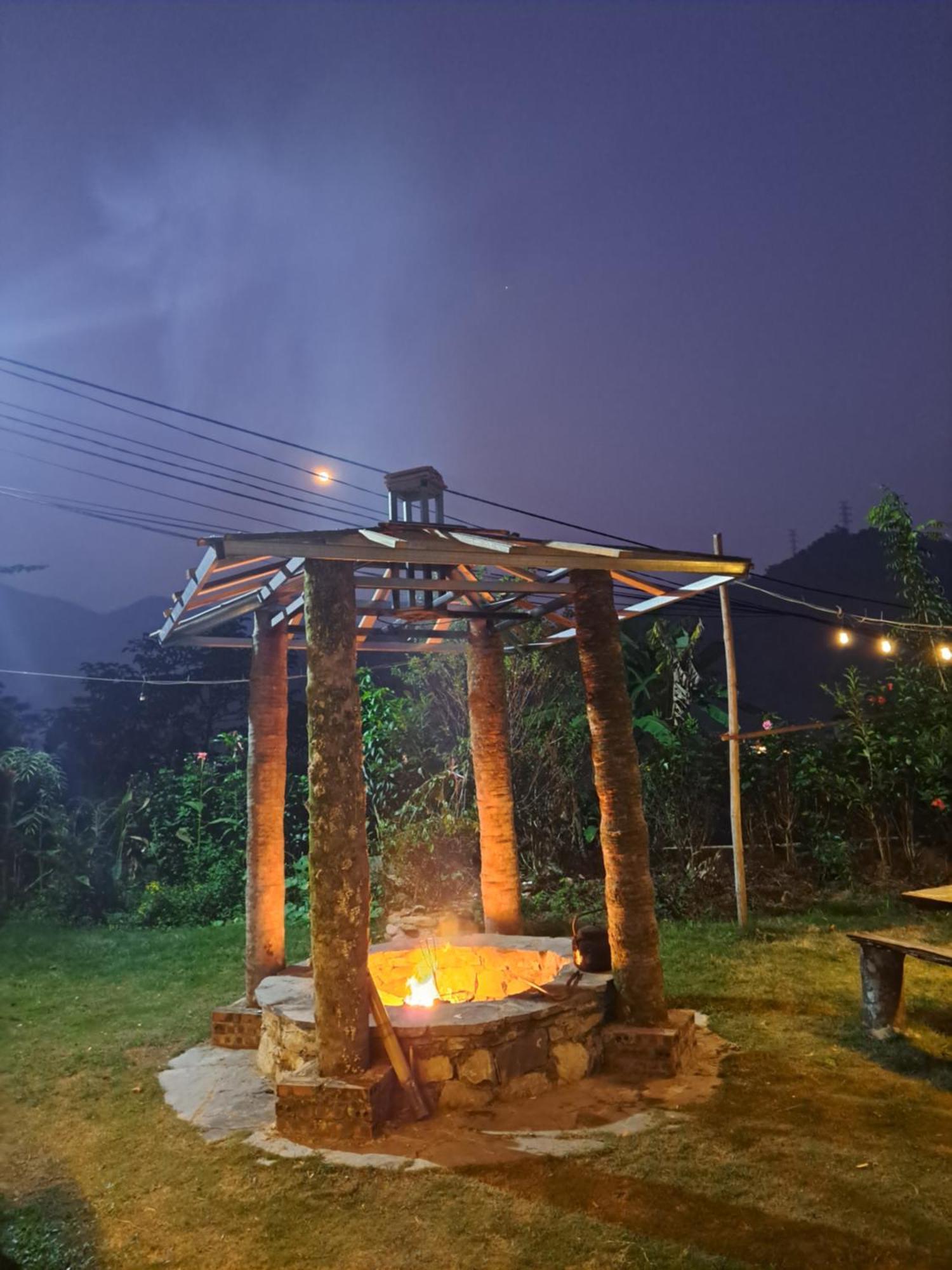 Homestay Field - Bungalow, Ha Giang Loop Tour, Motorbikes Rental Ngoại thất bức ảnh