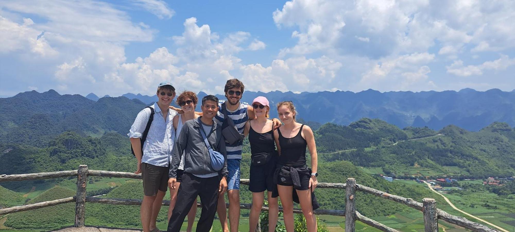 Homestay Field - Bungalow, Ha Giang Loop Tour, Motorbikes Rental Ngoại thất bức ảnh