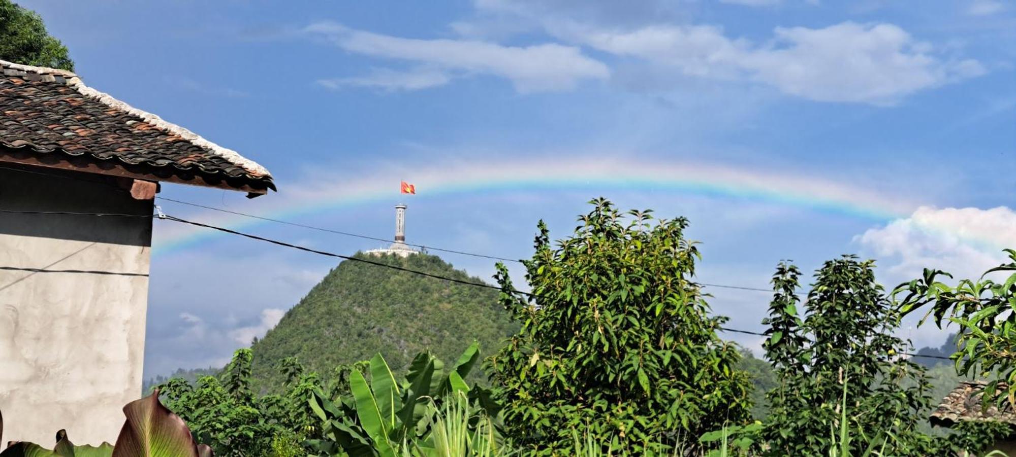 Homestay Field - Bungalow, Ha Giang Loop Tour, Motorbikes Rental Ngoại thất bức ảnh